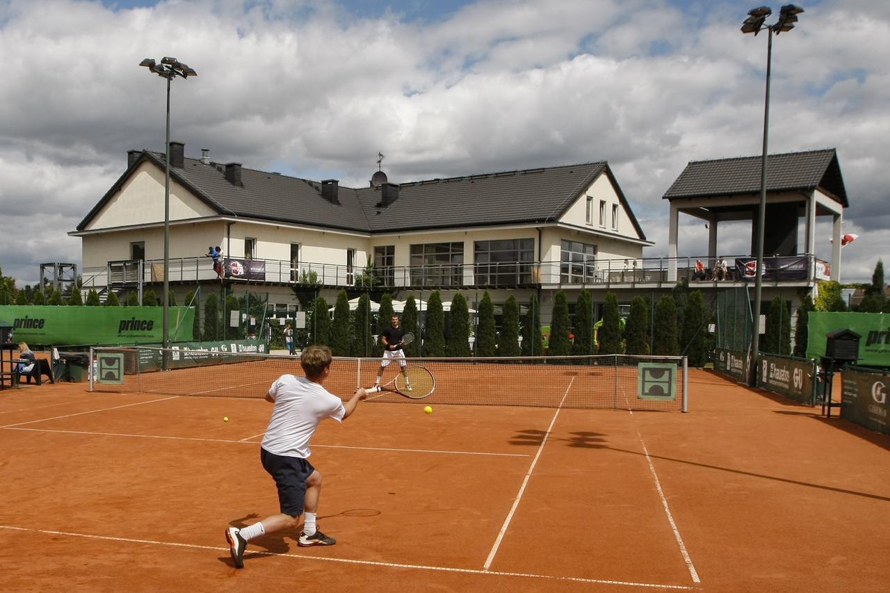 Hotel Restauracja Tenis Kortowo Poznań Exterior foto